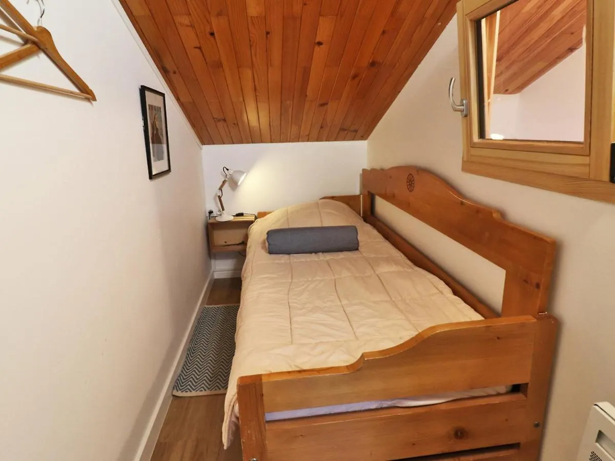 Apartment Charmant Duplex Skis Aux Pieds, Proche Commerces, Meribel - Fr-1-182-109 France